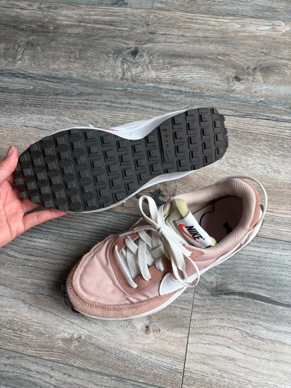 Nike Women's Waffle Debut - Picture 3 of 3